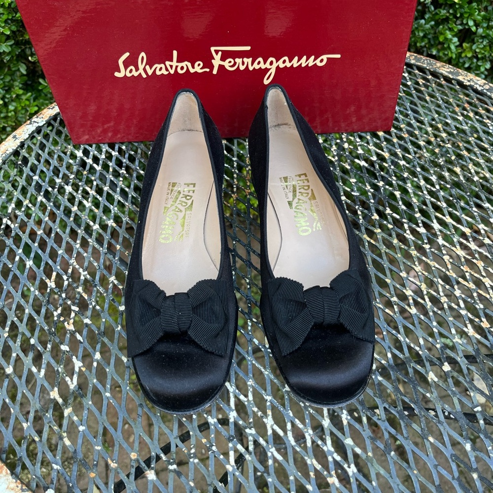Salvatore Ferragamo Satin Black Heels with Bow Detail